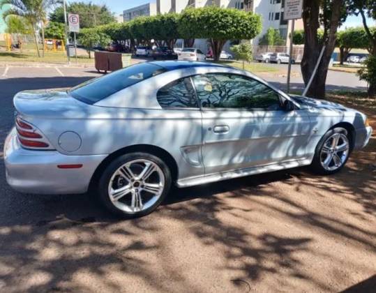 FORD MUSTANG 3.8 V6 GASOLINA 2P MANUAL